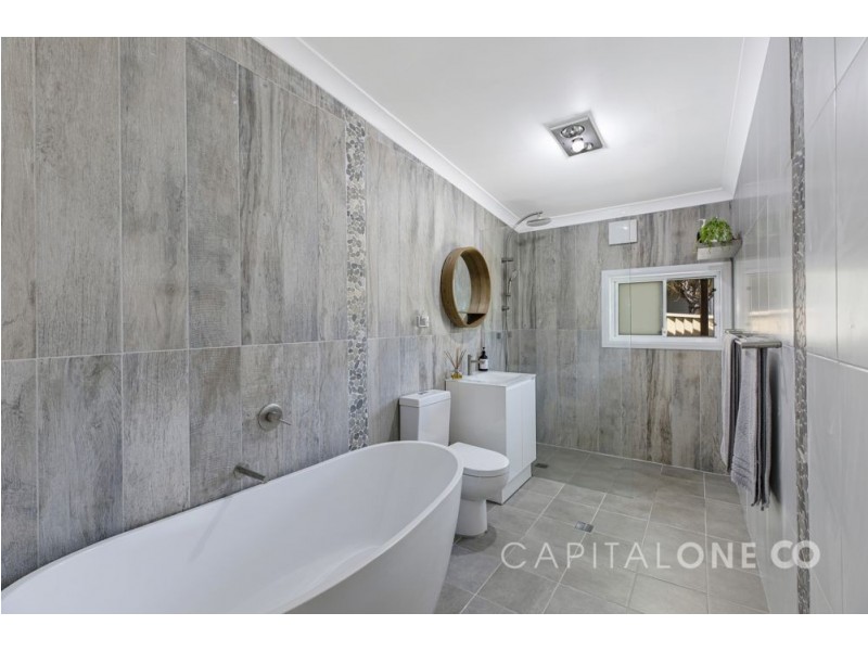 42 Gordon Avenue, Summerland Point NSW 2259