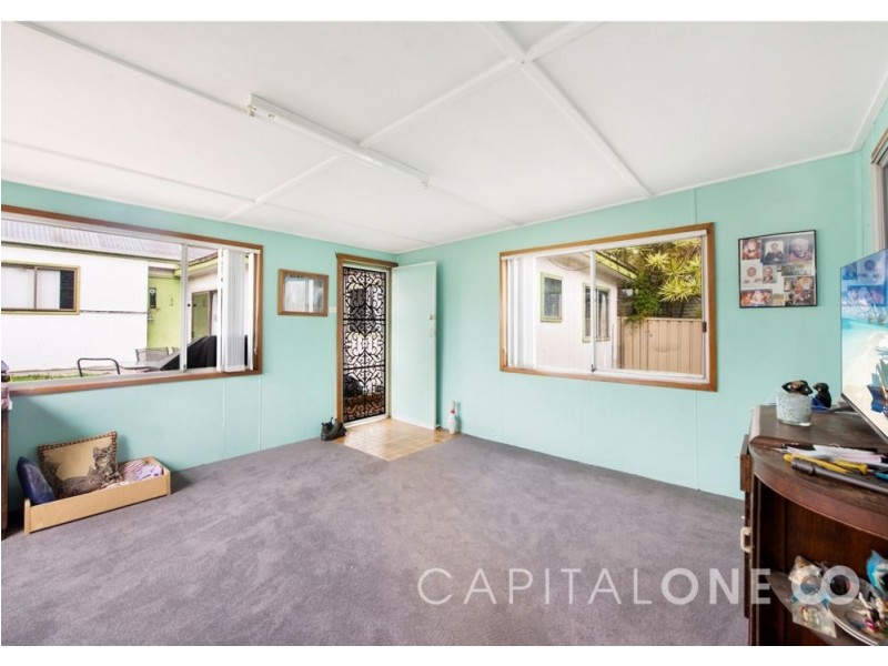 38 Manuka Parade, Gorokan NSW 2263