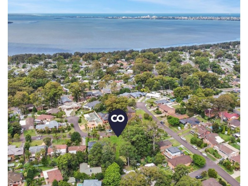 2a Stornaway Crescent, Berkeley Vale NSW 2261