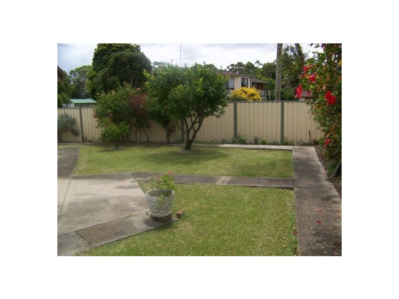 25 Rockleigh Street, Wyong NSW 2259