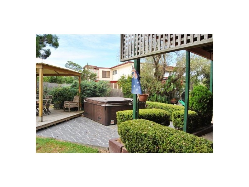 1 Manuka Parade, Gorokan NSW 2263