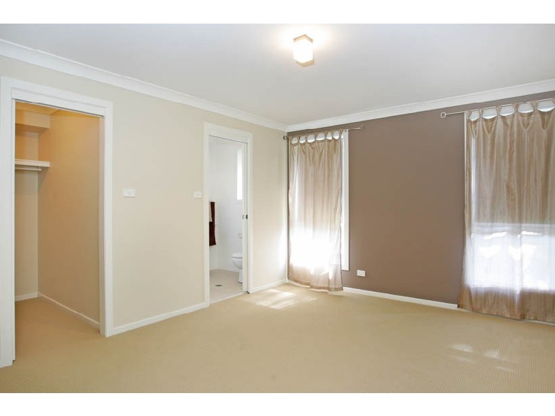 2/44 Goobarabah Ave, Gorokan NSW 2263