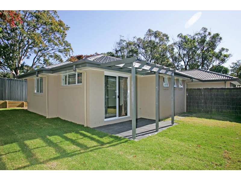 2/44 Goobarabah Ave, Gorokan NSW 2263