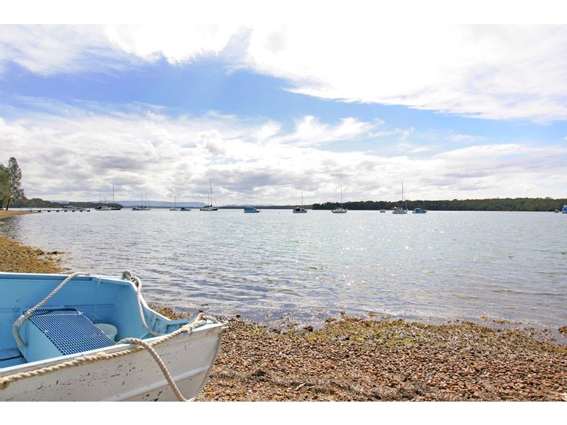 39 Dale Ave, Chain Valley Bay NSW 2259