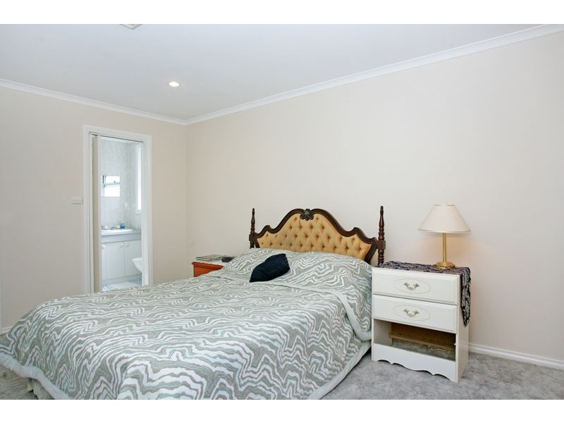 39 Dale Ave, Chain Valley Bay NSW 2259