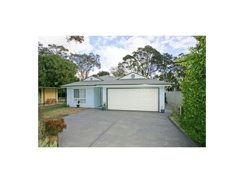 14 Sunset Pde, Chain Valley Bay NSW 2259