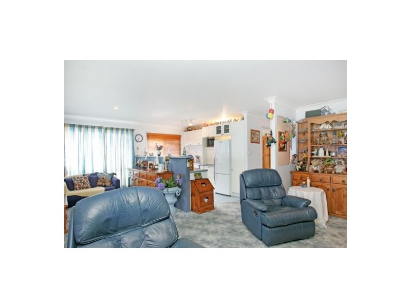 14 Sunset Pde, Chain Valley Bay NSW 2259
