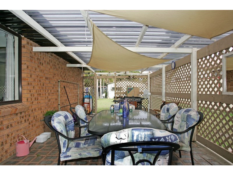 18 Suncrest Parade, Gorokan NSW 2263