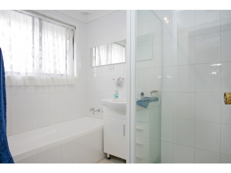 18 Suncrest Parade, Gorokan NSW 2263