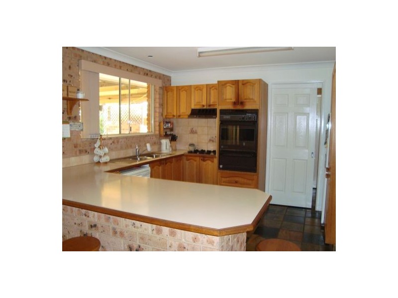 26 Albert Warner Dr, Warnervale NSW 2259