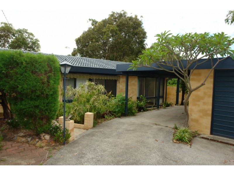 142 Tuggerawong Road, Wyongah NSW 2259