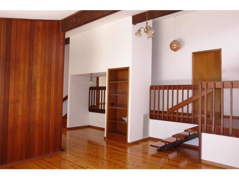 142 Tuggerawong Road, Wyongah NSW 2259