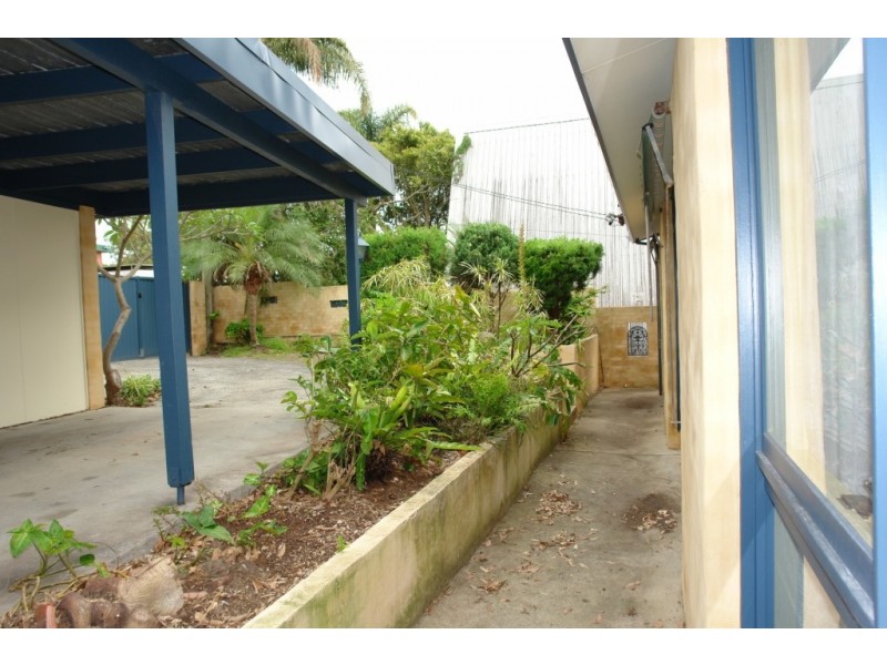 142 Tuggerawong Road, Wyongah NSW 2259