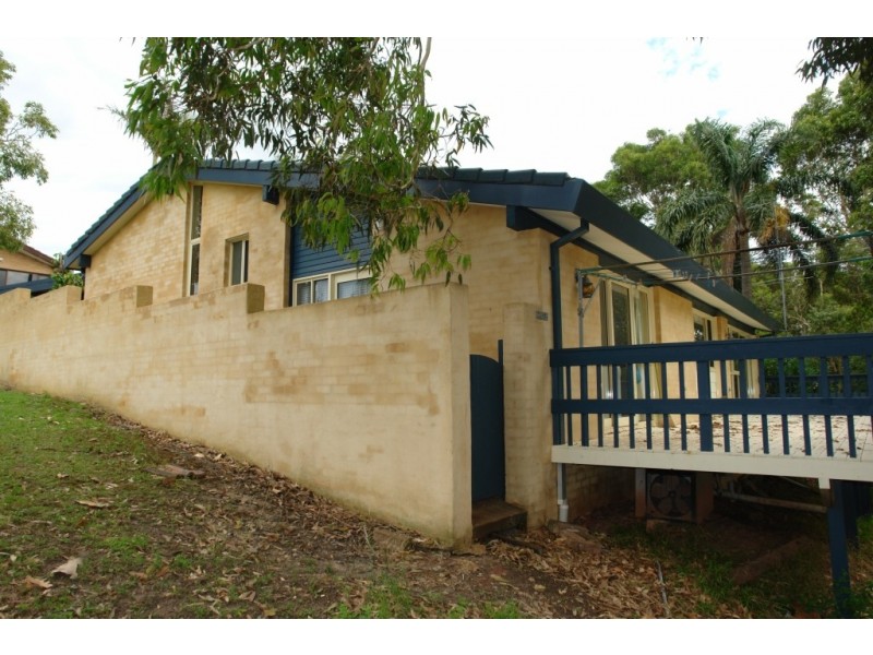 142 Tuggerawong Road, Wyongah NSW 2259