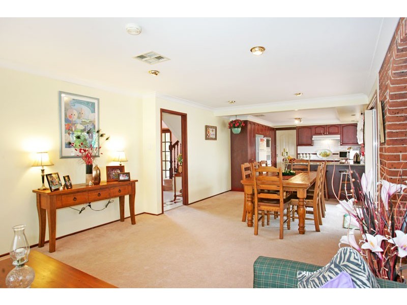 17 Guardian Road, Watanobbi NSW 2259