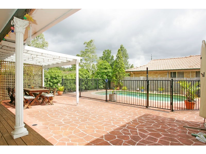 17 Guardian Road, Watanobbi NSW 2259