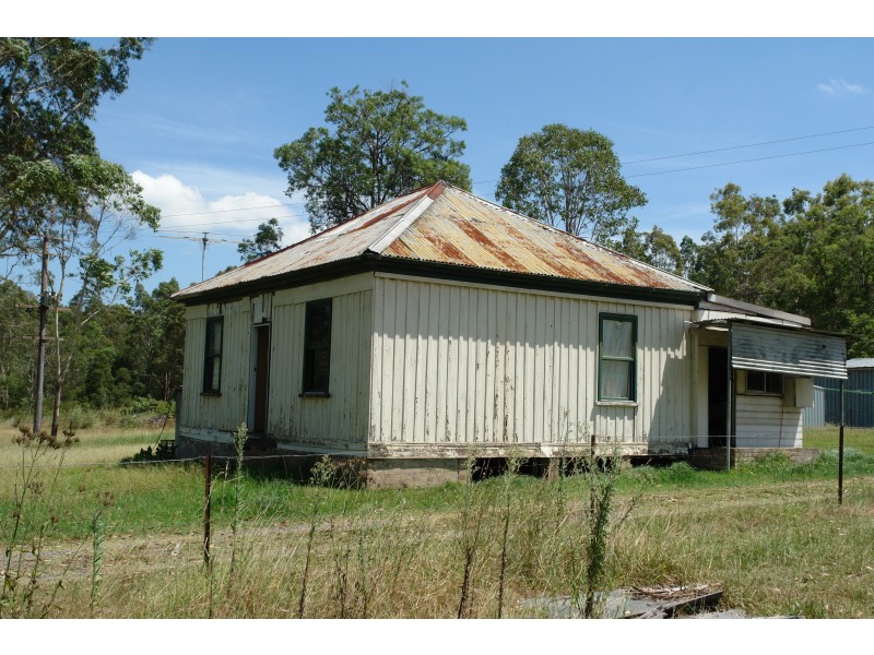 242 Durren Road, Jilliby NSW 2259