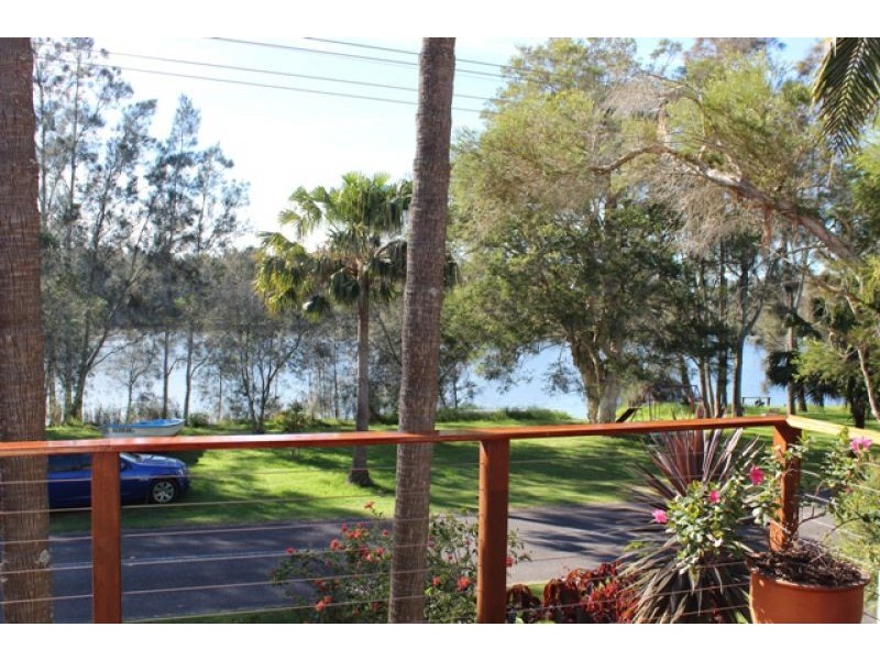 12 South Tacoma Road, Tacoma South NSW 2259