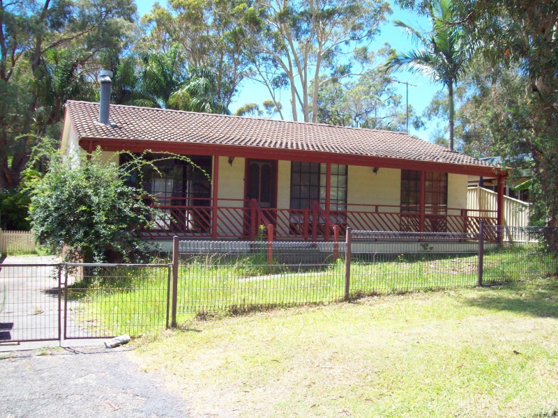 14 Elabana Avenue, Chain Valley Bay NSW 2259