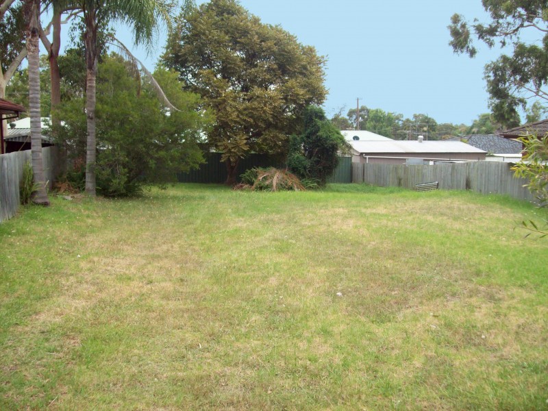 66 Griffith Street, Mannering Park NSW 2259