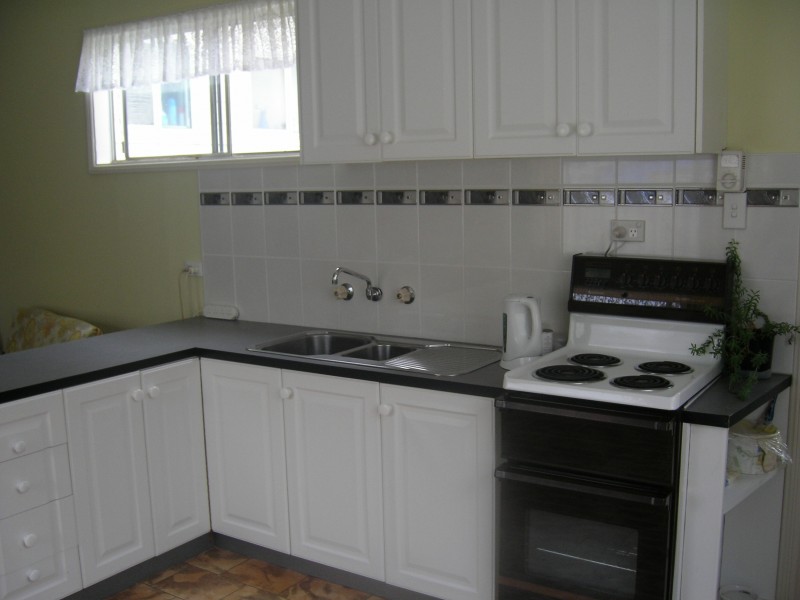 2/24a Wallarah Road, Gorokan NSW 2263