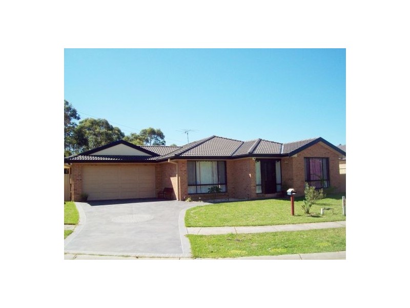 11 Waterhen Close, Blue Haven NSW 2262