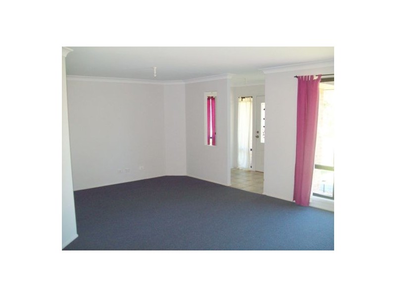 11 Waterhen Close, Blue Haven NSW 2262