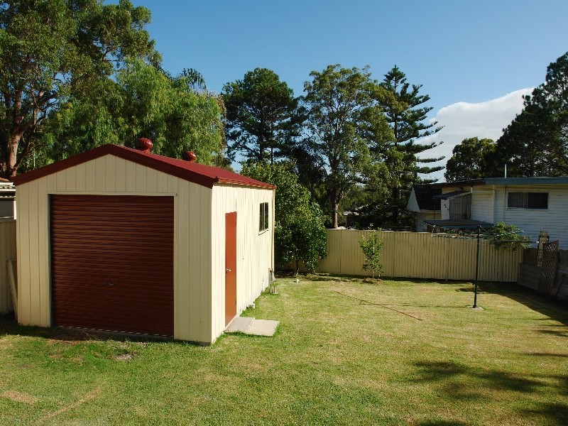 15 Murraba Crescent, Gwandalan NSW 2259