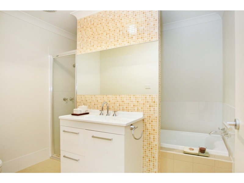 1/44 Goobarabah Avenue, Lake Haven NSW 2263