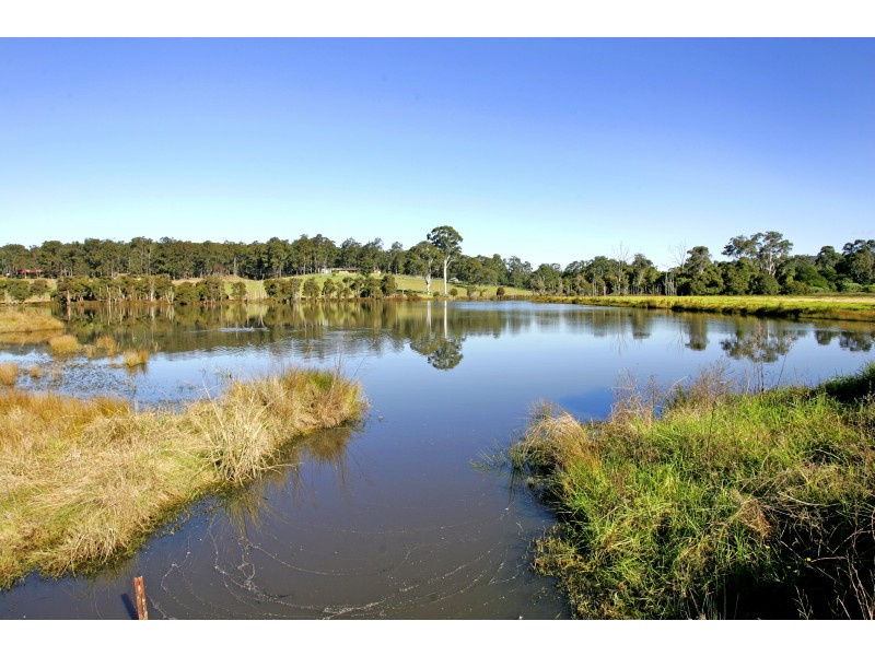 32  Dickson Road, Jilliby NSW 2259