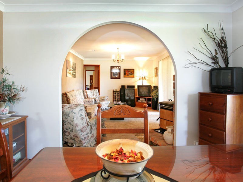 32  Dickson Road, Jilliby NSW 2259