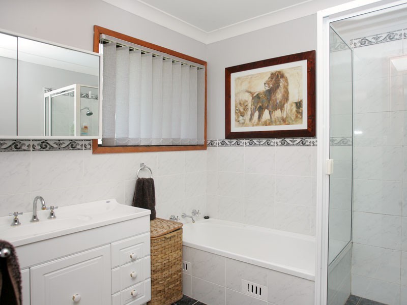 32  Dickson Road, Jilliby NSW 2259