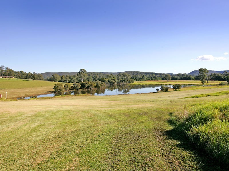 32  Dickson Road, Jilliby NSW 2259