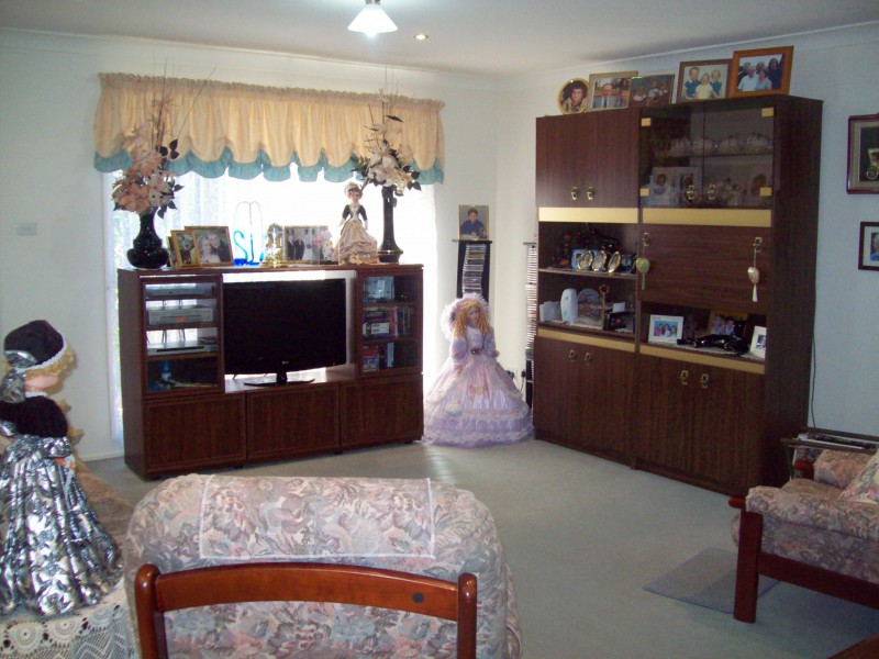 41 St Lawrence Avenue, Blue Haven NSW 2262