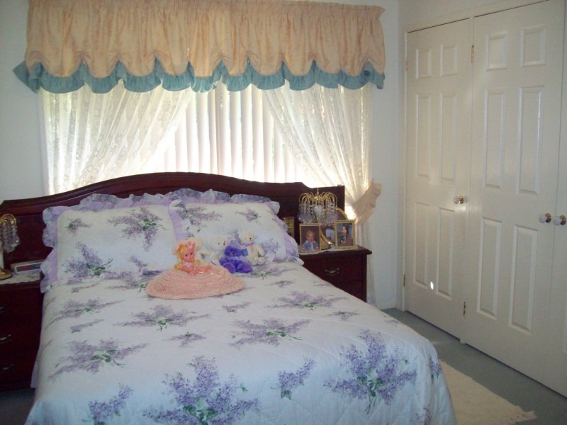 41 St Lawrence Avenue, Blue Haven NSW 2262