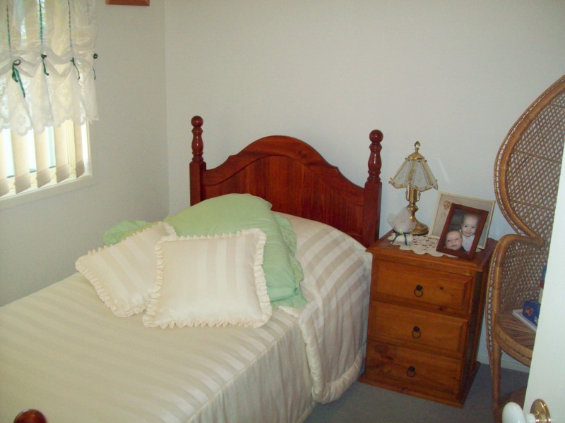 41 St Lawrence Avenue, Blue Haven NSW 2262