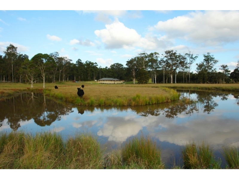 742 Smiths Road, Jilliby NSW 2259