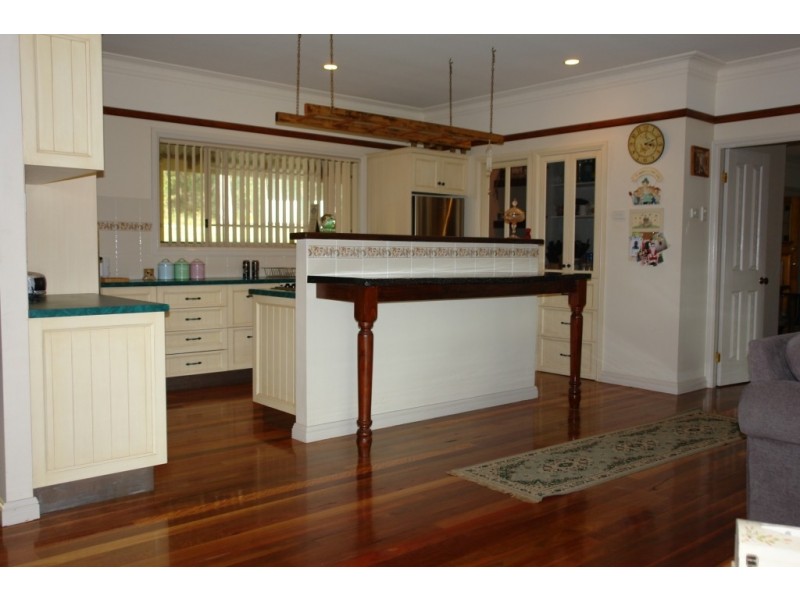 742 Smiths Road, Jilliby NSW 2259