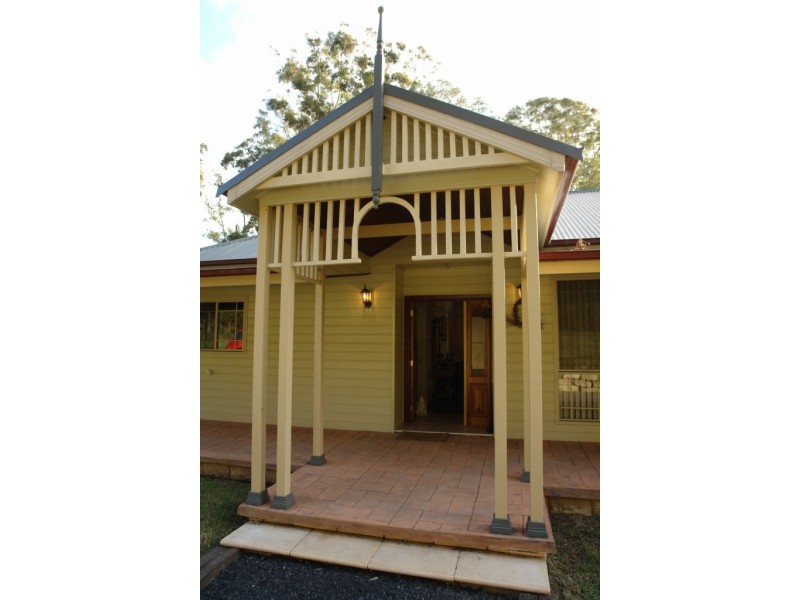 742 Smiths Road, Jilliby NSW 2259