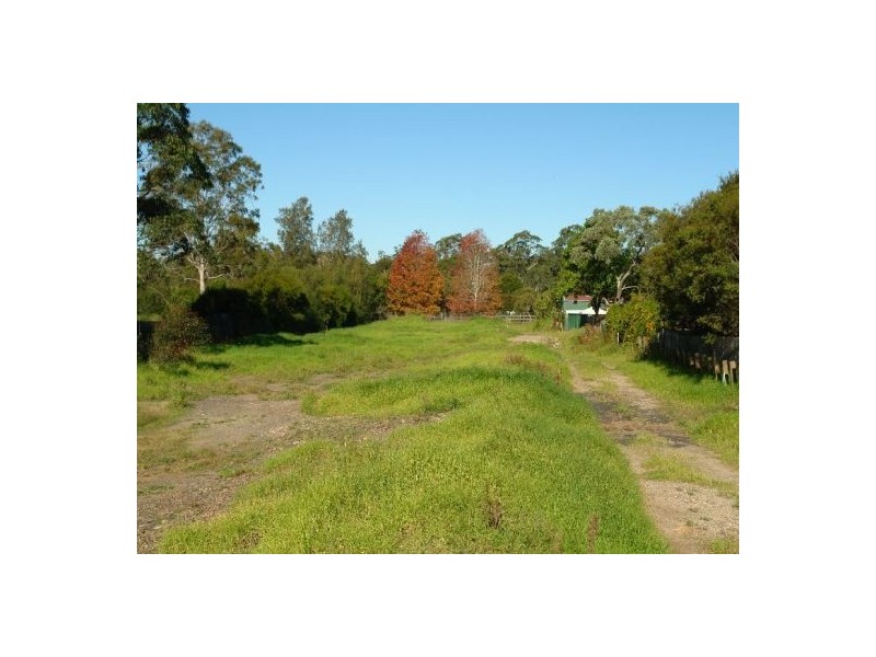 30 Boyce Ave, Wyong NSW 2259