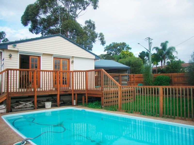 60 Phyllis Avenue, Kanwal NSW 2259