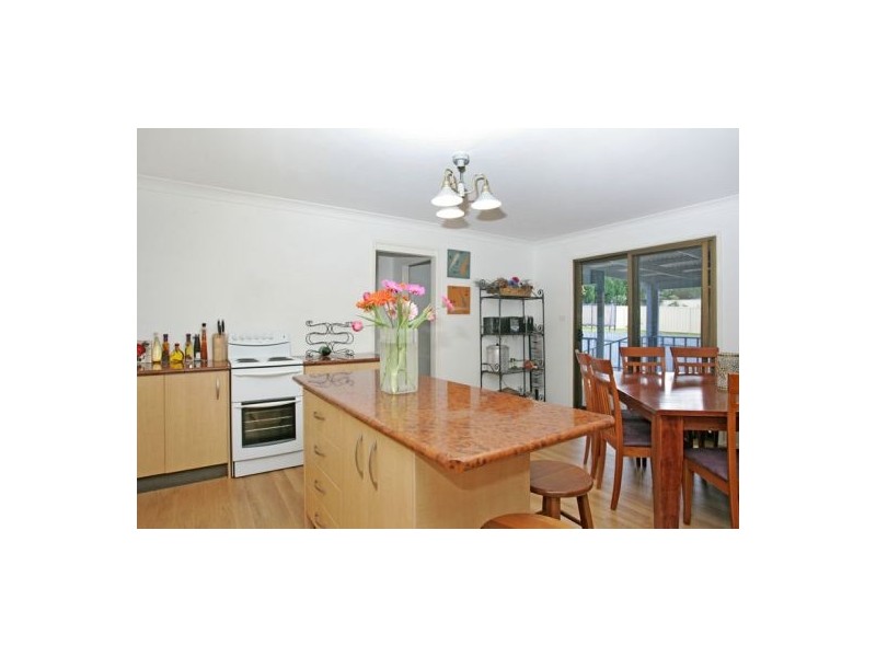 4 Hillcrest Ave, Tacoma NSW 2259