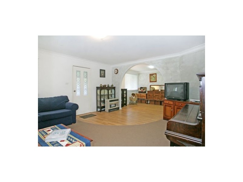 4 Hillcrest Ave, Tacoma NSW 2259