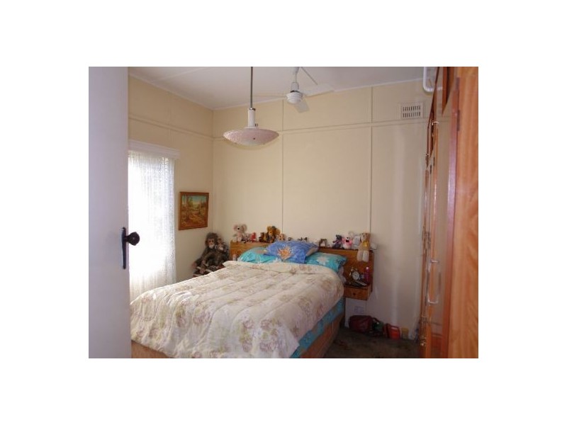32 Hope Street, Wyong NSW 2259