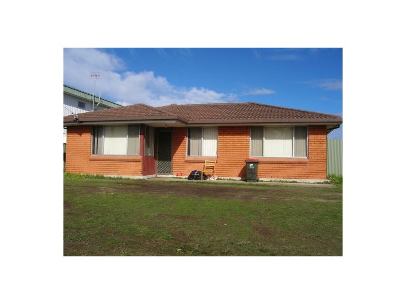 36 Manuka Parade, Gorokan NSW 2263