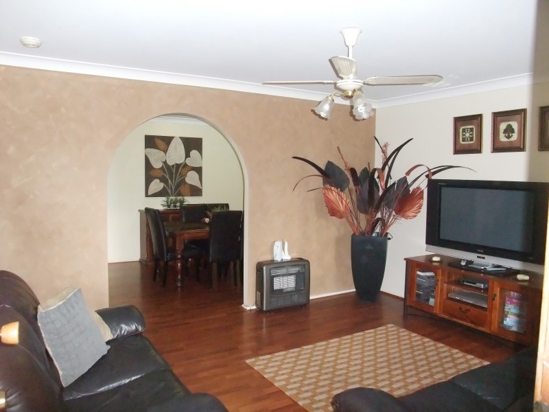 38 Chelmsford Road, Lake Haven NSW 2263