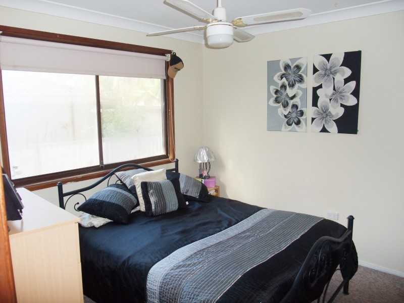 38 Chelmsford Road, Lake Haven NSW 2263