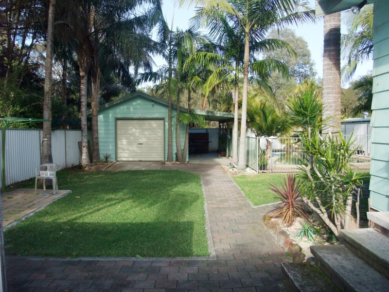 38 Chelmsford Road, Lake Haven NSW 2263