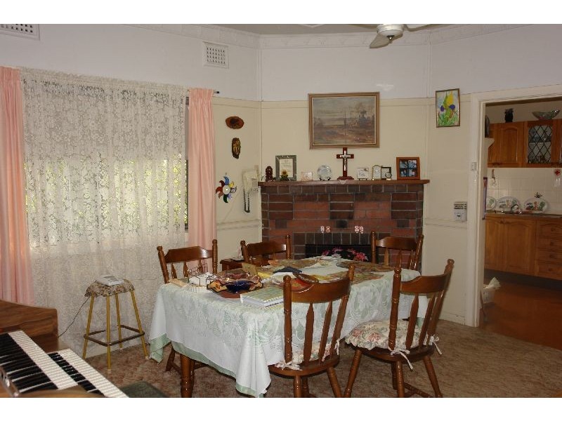 2 Panonia Road, Wyong NSW 2259