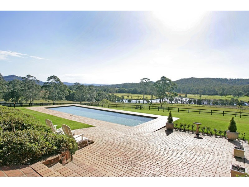 18 Dickson Road, Jilliby NSW 2259